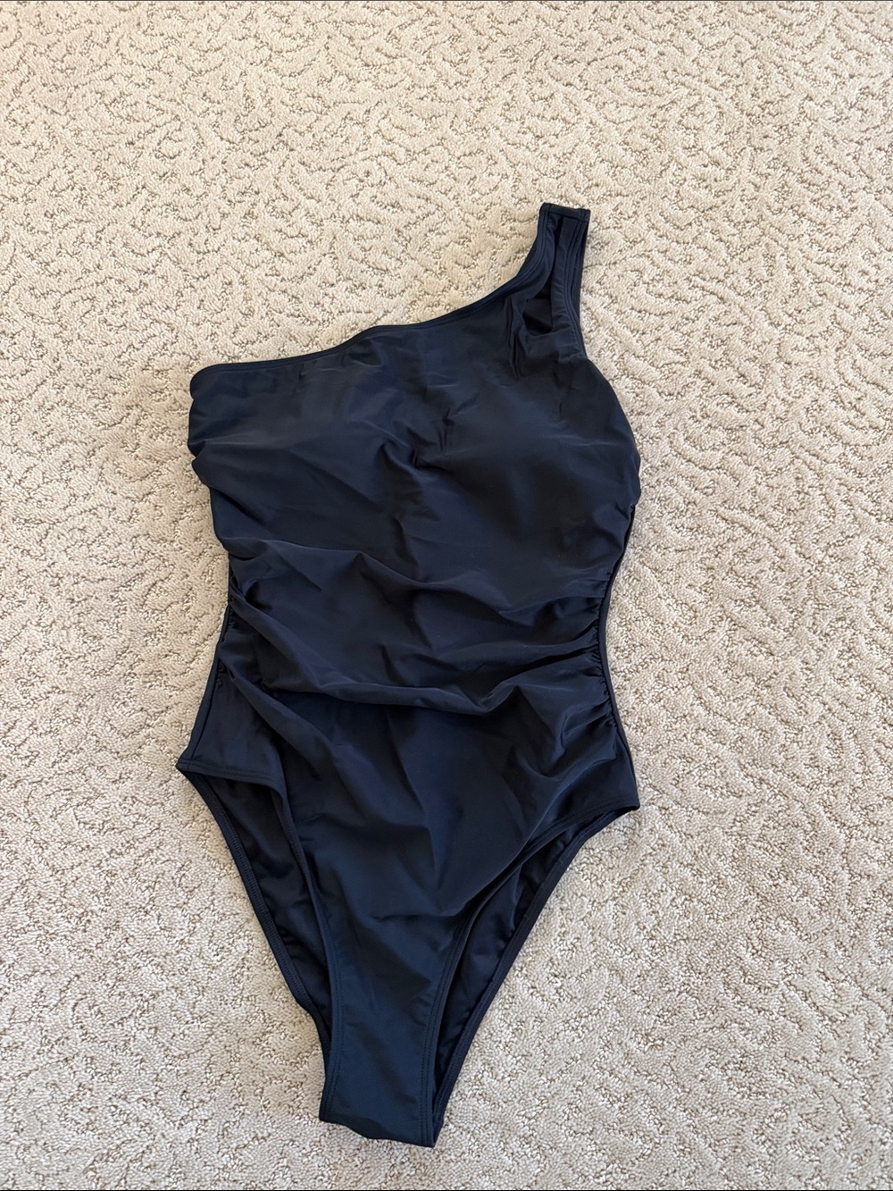 NWT Cupshe One-Shoulder Black Women’s One-Piece Swimsuit